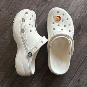 Women’s Classic Croc Platform Clog White Size 9